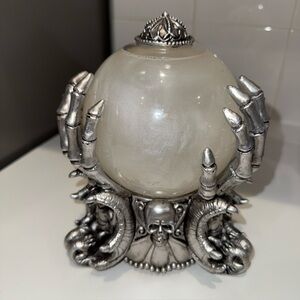 Silver Gothic Skull & Claw Crystal Ball Decor - Pearl White Globe